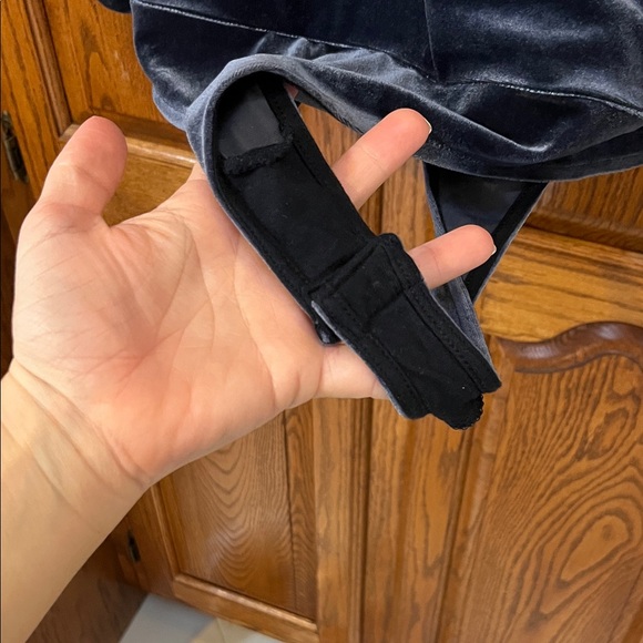 Banana Republic Velvet Bodysuit - Picture 5 of 16